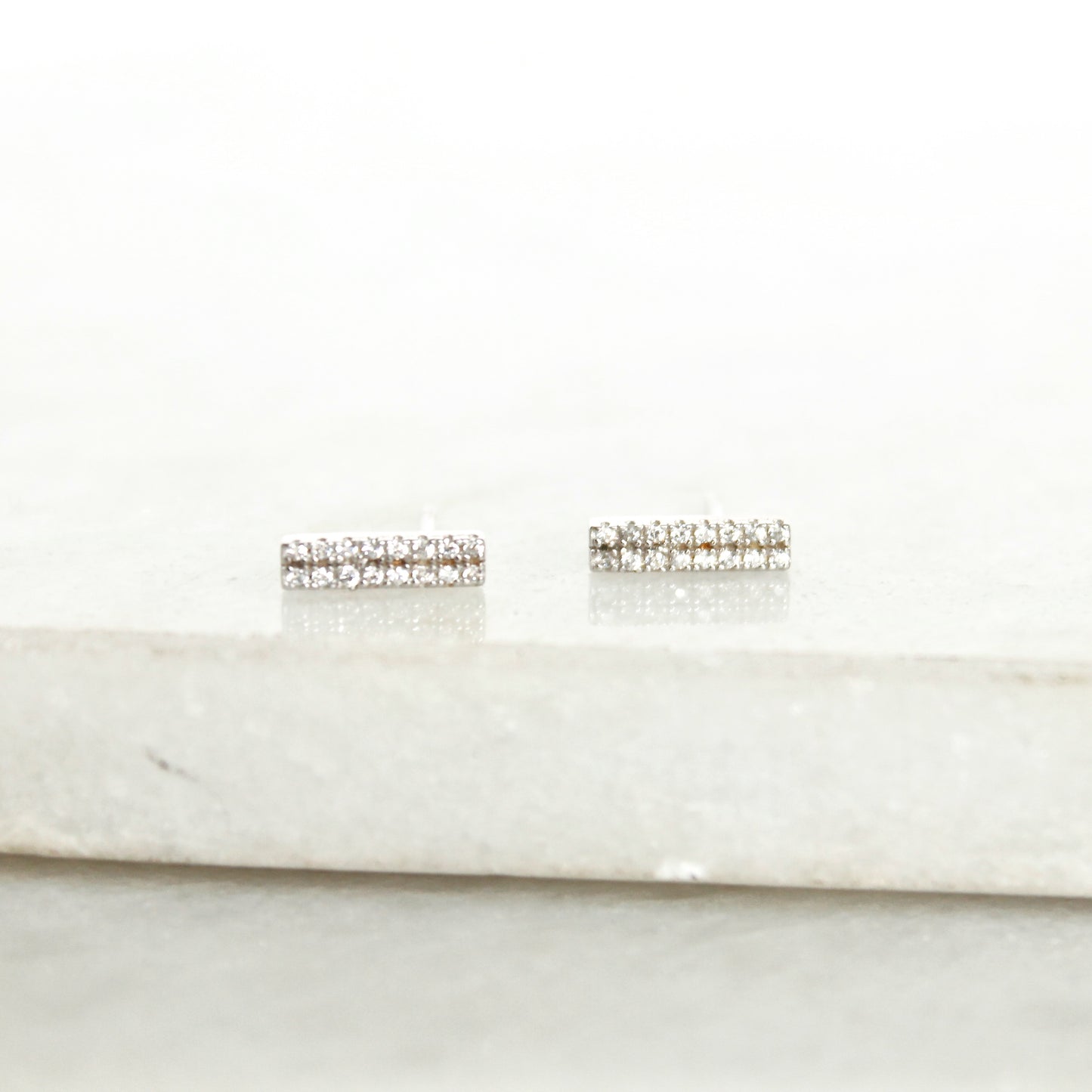 Bar Studs (Cubic Zirconia) Silver